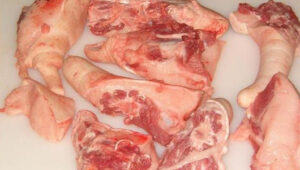 Frozen Pork tails and tail bones